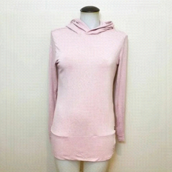 blush Pink Spandex Workout Top With Hood And Pockets - Picture 1 of 8